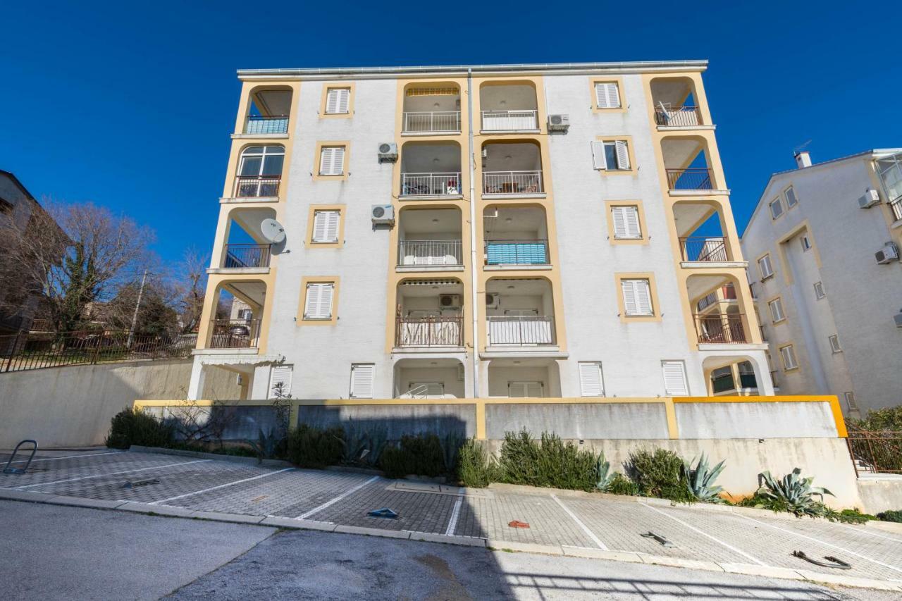 Apartmani Adria Lila Crikvenica ドラマリ エクステリア 写真
