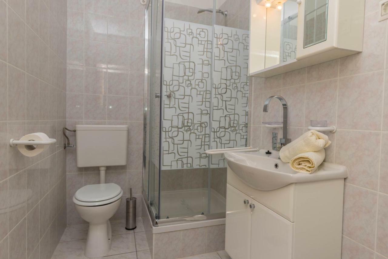 Apartmani Adria Lila Crikvenica ドラマリ エクステリア 写真